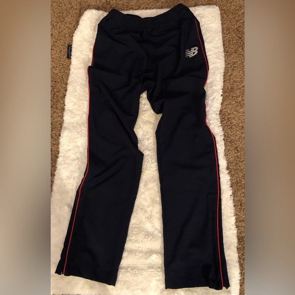 New balance, track pants, Size Medium zipper legs EUC - Picture 3 of 16